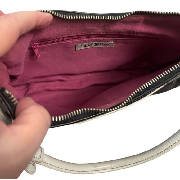 Duck Head Vintage Black White Leather Small Handbag w Feet One Size - Picture 4 of 9